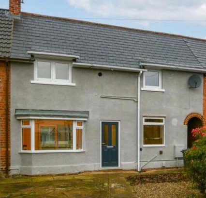 Ilkeston House | 2 bedroom minimalist home from home with parking