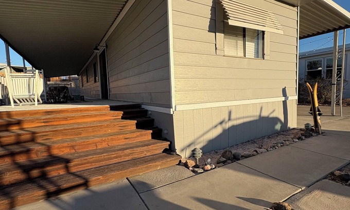 Havasu Lake House | 2-bedroom mobile home in enchanting Havasu Lake with WiFi, AC
