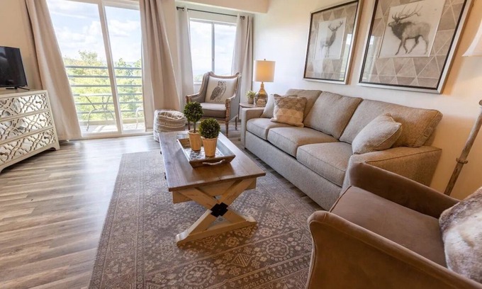 Gatlinburg Condo | 2 bedroom mountaintop condo with indoor and outdoor pools