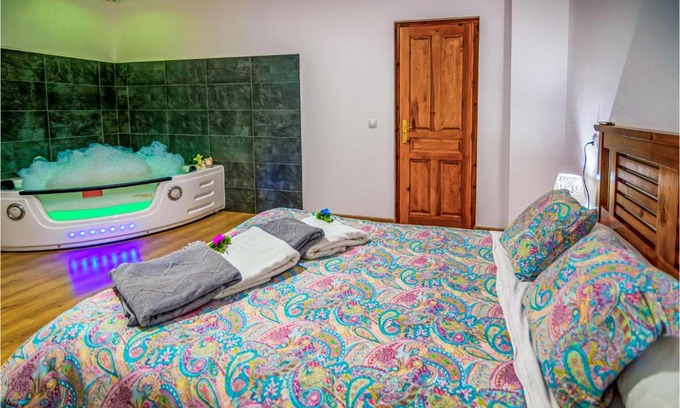 La Omanuela Apartment | 2 Bedroom Nice Apartment In La Omañuela