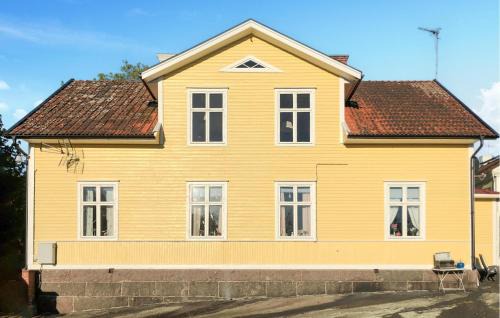 Figeholm Apartment | 2 Bedroom Nice Apartment In Figelholm