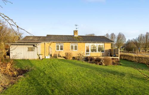 Asted House | 2 Bedroom Nice Home In Roslev