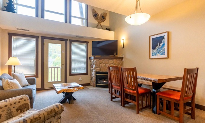 East Kootenay Condo | 2 Bedroom Plus Loft l Sleeps 6 Adults