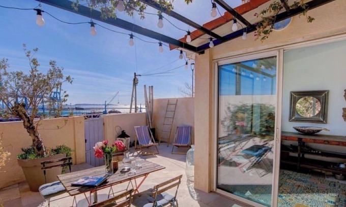 Saint-Henri House | 2 Bedroom Private vacation home in Marseille