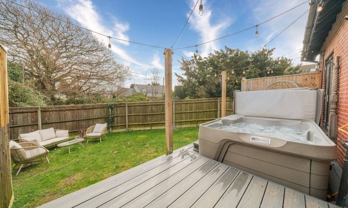New Forest District Cottage | 2-bedroom property in prime location
