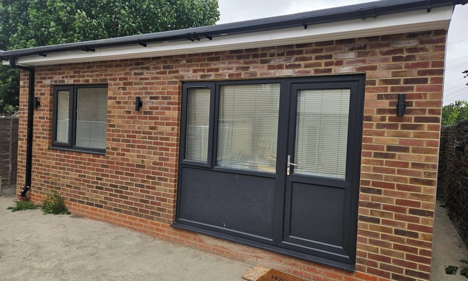 East Wickham Apartment | 2-Bedroom Retreat - Sleeps 4, Garden & Parking