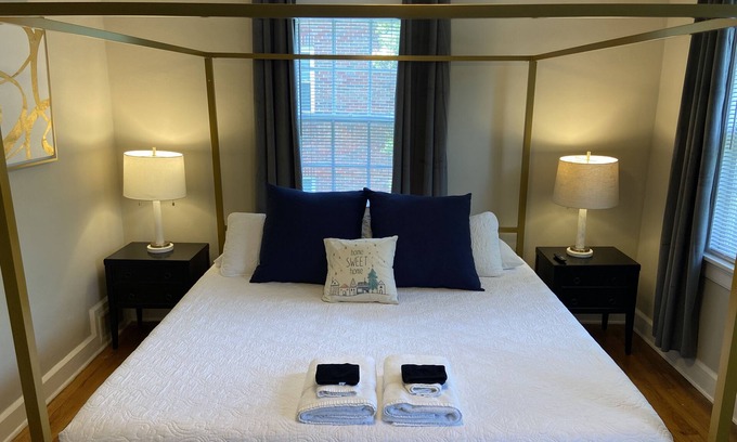 Murfreesboro House | 2 Bedroom-Sleeps 5-Only 5 Blocks to the Square and MTSU!