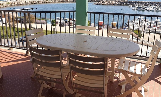 Plage d'Argeles Apartment | 2-Bedroom T3 Apartment with Parking in Argelès-sur-Mer, Equipped Kitchen, Sleeps 4/6