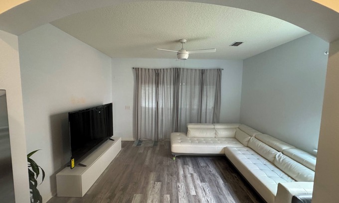 Southside House | 2-bedroom townhome in Bartram Park, full remote work set up. Pool, gym.