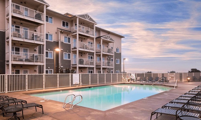 Long Beach Apartment | 2-bedroom Twin in awesome Long Beach