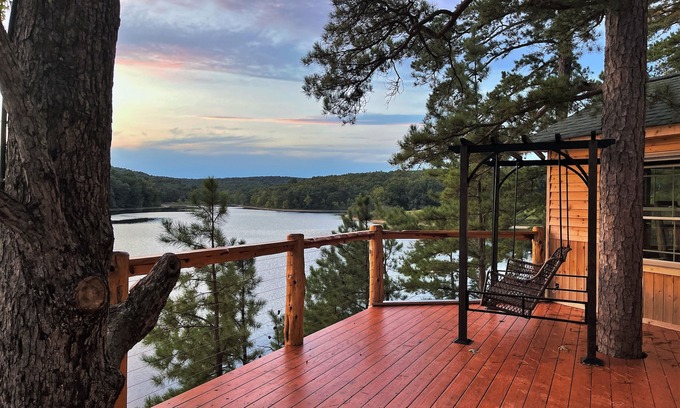 Potosi House | 2-bedroom vacation home near Mark Twain National Forest
