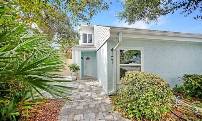 Vilano Beach House | 2 Bedroom Vilano Beach Townhome - 4101
