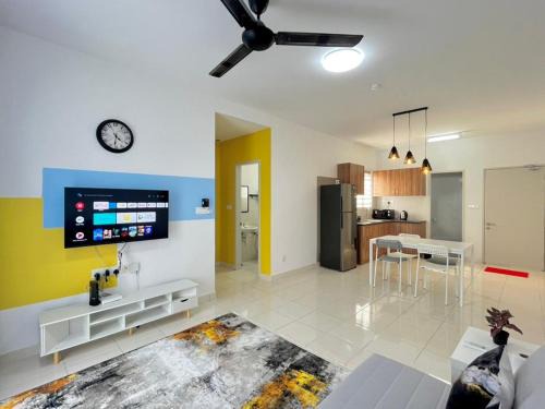 Kota Warisan Apartment | 2 Bedroom with Balcony View KLIA