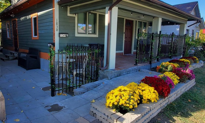 Near Eastside House | 2 Bedroom with Finished Basement Duplex Close to Downtown Indianapolis