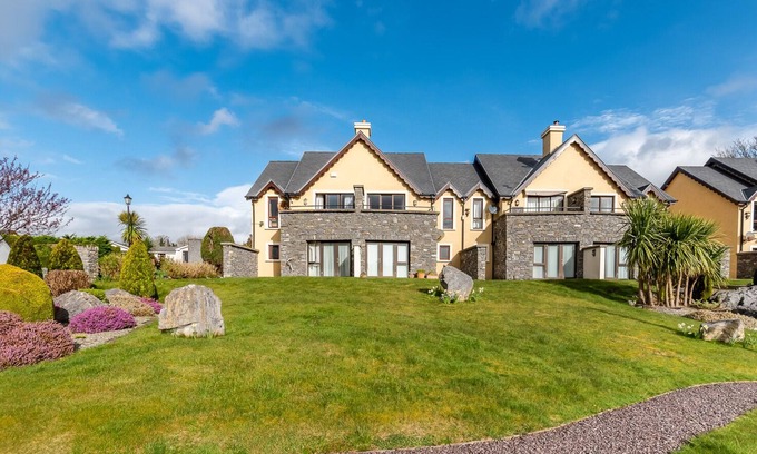 Kenmare House | 2 bedroomed home just steps from Kenmare town