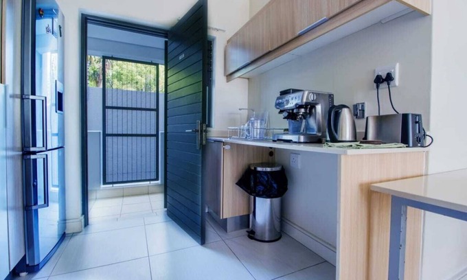 Greater Johannesburg Metropolitan Area Apartment | 2 beds 2 bath Presidential Style Modern Apartment at only $60 per night