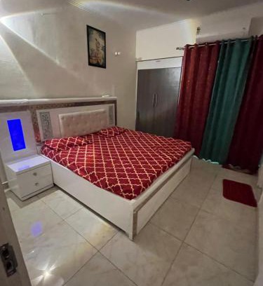 Ghaziabad Apartment | 2 BHK fully furnished guest apartment - ghaziabad