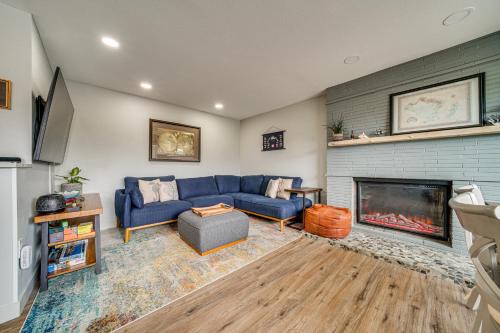 Alki House | 2 Blocks to Beach Park Cozy Seattle Townhome