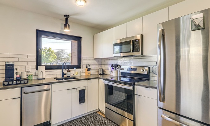 Wichita Cottage | 2 Blocks to Delano District: Modern Tiny Home!