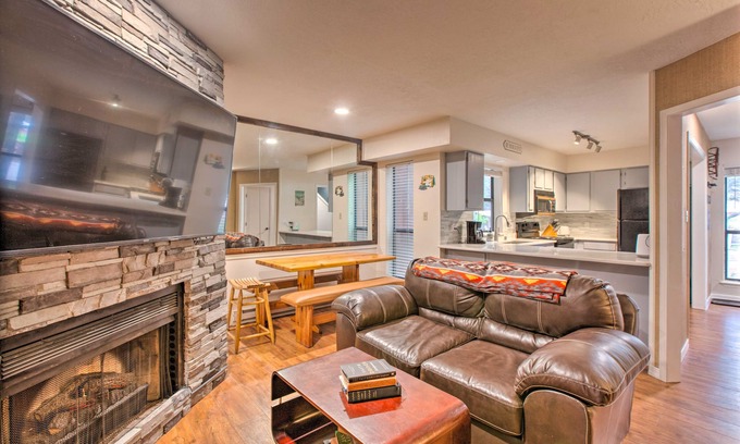Angel Fire Condo | 2 Blocks to Skiing & MTB: Angel Fire Condo
