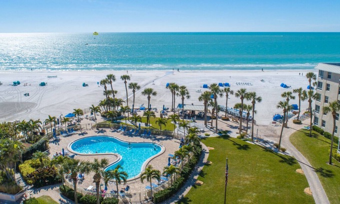Siesta Key Condo | 2 BR/2 BA Condo on Siesta Key