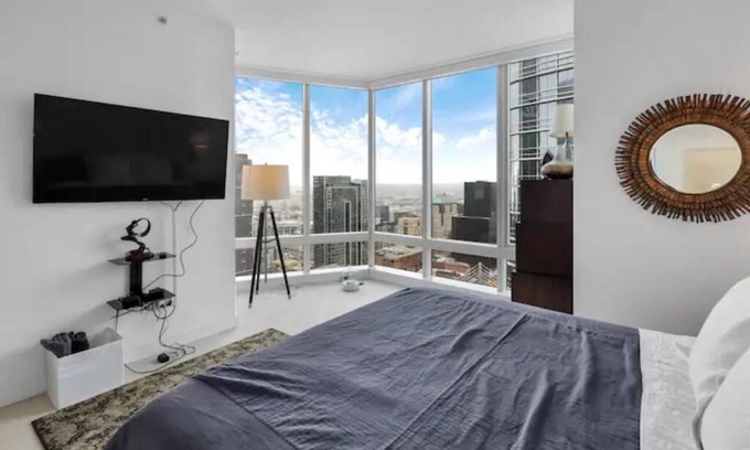 Financial District House | 2 BR 2BA Millennium Tower Condo - San Francisco Life Real Estate