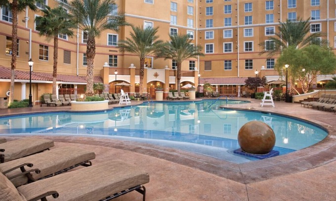 Las Vegas Resort | 2 BR Deluxe -Wyndham Grand Desert-1 Mile to Strip, Free Shuttle, 3 pools, & Gym