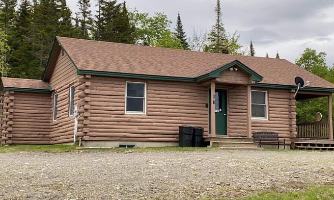 Pittsburg Cabin | 2 BR Mountain View Cabin with Direct ATV/Snowmobile Access