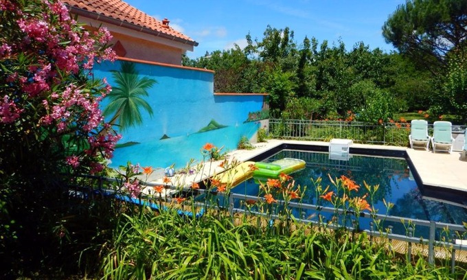 La Terrasse Bed & Breakfast | 2 chambres et salle de bain un oasis de bien être Piscine et jardin Direct Gare Aéroport