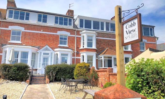 Lyme Regis Apartment | 2 Cobb View