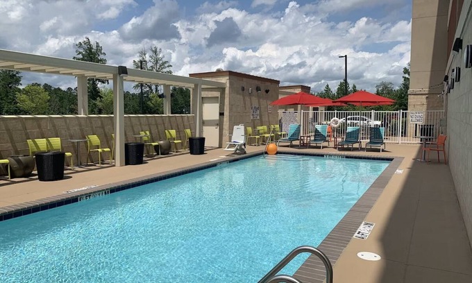 Pooler Hotel | 2 Comfortable Units! Short Drive to Savannah Beach and Ships of the Sea Museum