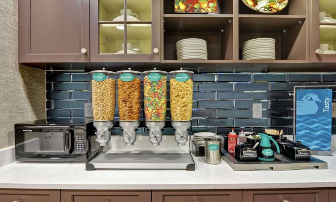 Fredericksburg Apartment | 2 Connecting Suites at a Hotel