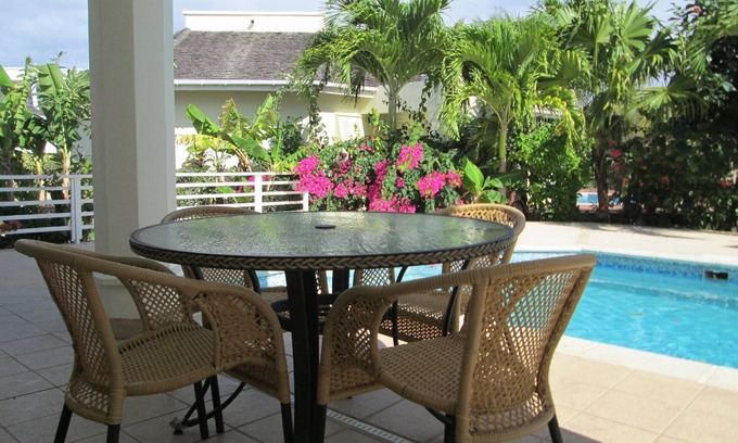 Lowlands Villa | 2 Double Bed-Room Villa, Own Private Pool, Golf Course and Ocean Views, Sleeps 4