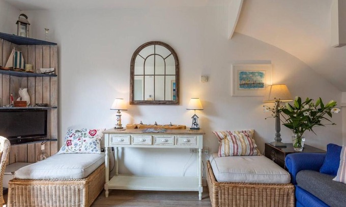 Seaview House | 2 Elgin House