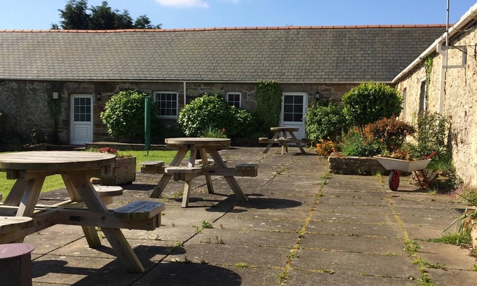 Bodorgan Cottage | 2 Glantraeth Farm Cottage