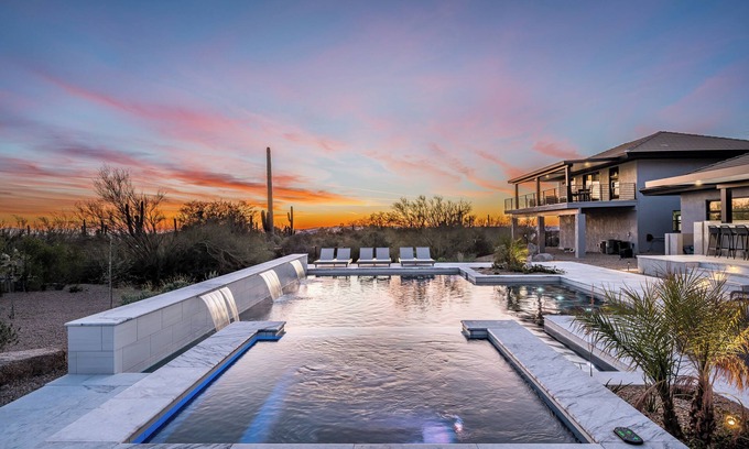 North Scottsdale House | 2 Homes+Pickleball+Gym+360 Valley Views+Pool/Spa