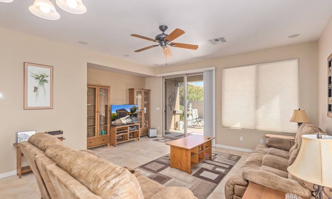 San Tan Valley House | 2 King Beds! Private Spa! 2 Bedroom & 2 Bathroom Home in Queen Creek!