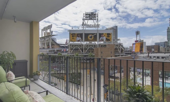 East Village Apartment | 2-Level Penthouse Overlooking Petco Park