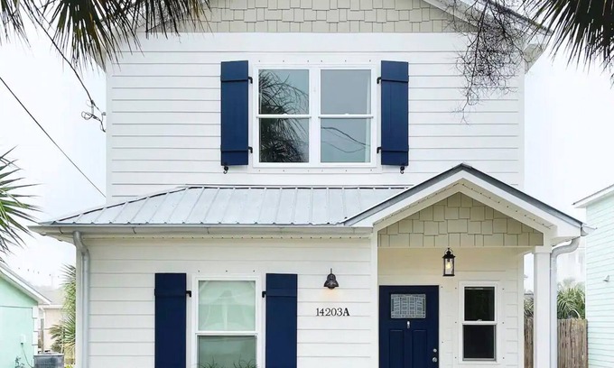 Bid-a-wee Beach House | 2 MASTER SUITES- 4BR/3.5 Bath, Private Access Beach, Perfect for 2 Families!