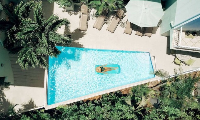 Estate Enighed Apartment | 2 masters, 4 bedrooms, Poolside.