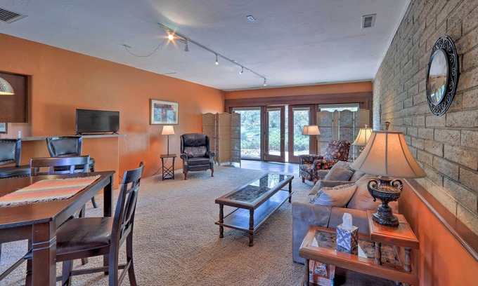 Prescott Cottage | 2 Mi to Courthouse Plaza: Prescott Cottage