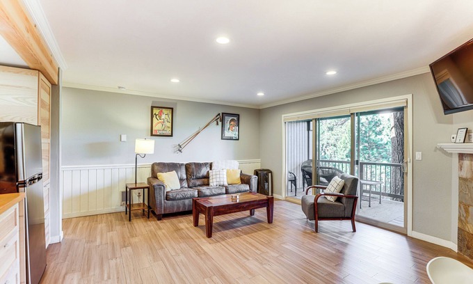 Century West Condo | 2 Mi to Riverfront Trails: Bend Condo w/Balcony!