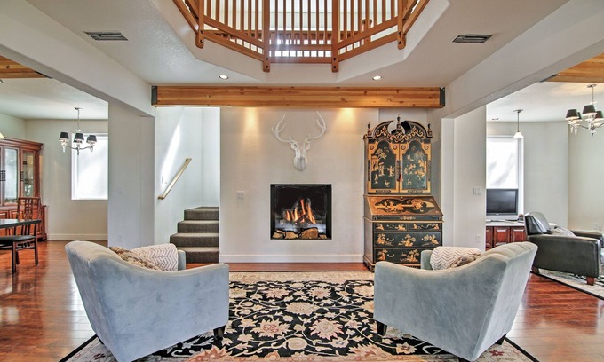South Lake Tahoe House | 2 Mi to Shore: Luxe South Lake Tahoe Lodge