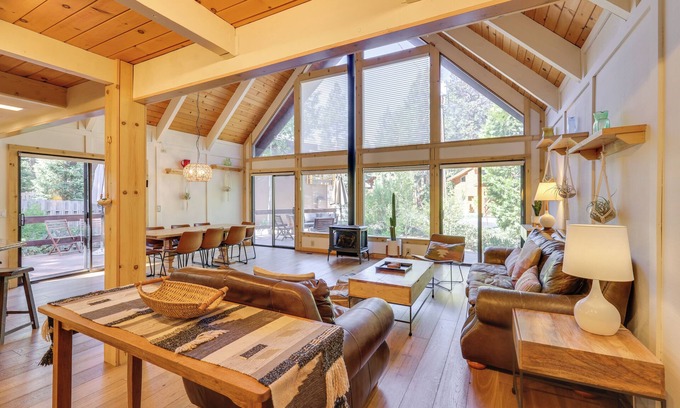 Lake Forest House | 2 Mi to Skylandia Beach: Tahoe City Home w/Deck