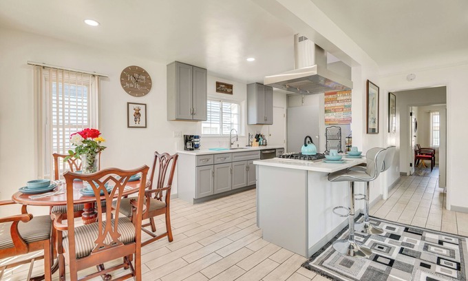 Inglewood House | 2 Mi to SoFi Stadium: Updated Inglewood Home!