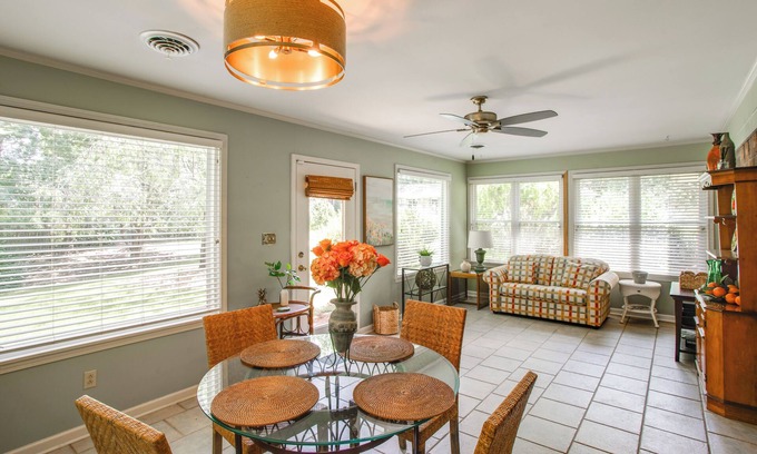 Oxford House | 2 Mi to Square, 3 Mi to Ole Miss: Oxford Getaway!