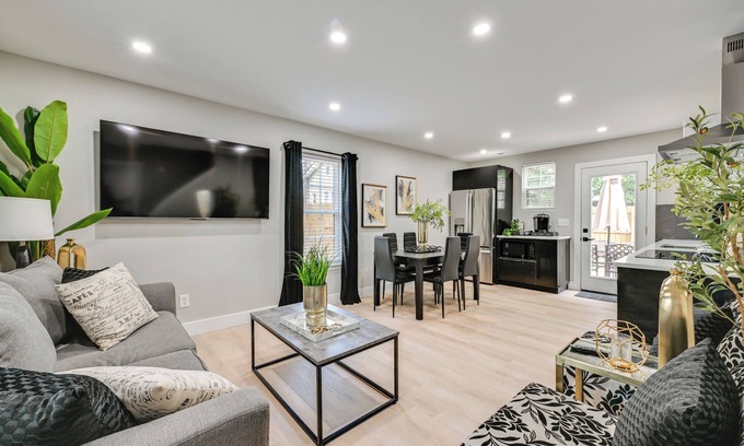 Biddleville House | 2 Mi to Uptown Charlotte: Family Home w/Game Room