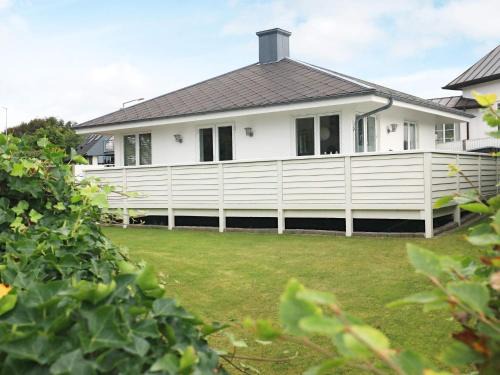 Hjerting House | 2 person holiday home in Esbjerg V-By Traum