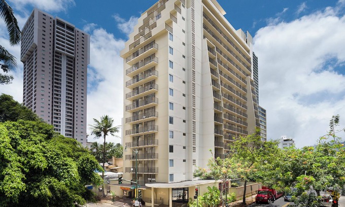 Waikiki Hotel | 2 Pet-Friendly One King with Kitchen Near Island Adventures