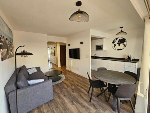 Cros-de-Cagnes Apartment | 2 pièces lumineux, proche plage, parking, clim, hippodrome